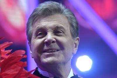 Лев Лещенко - Лещенко оценил запрет CAS на использование «Катюши» вместо гимна на Олимпиаде - lenta.ru - Москва