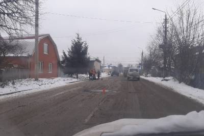Тульские дорожники укладывают асфальт прямо в снег - tula.mk.ru - Тула - Тульская обл.