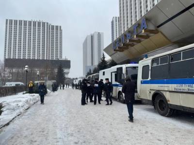 Илья Яшин - Юлия Галямина - Евгений Ройзман - Максим Резник - Владимир Кара-Мурза - Андрей Пивоваров - В России задержали участников форума муниципальных депутатов. Среди них – Ройзман, Яшин и Кара-Мурза - gordonua.com - Москва - Россия