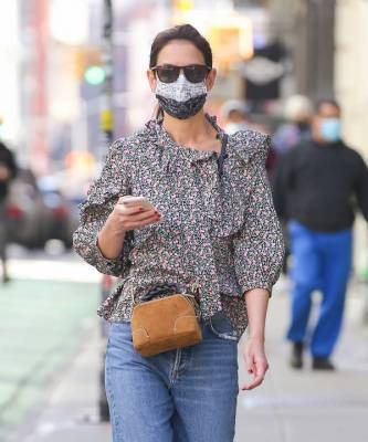 Джейми Фокс - Кэти Холмс - С чем носить джинсы этой весной? С цветочной блузой как Кэти Холмс - skuke.net - Нью-Йорк