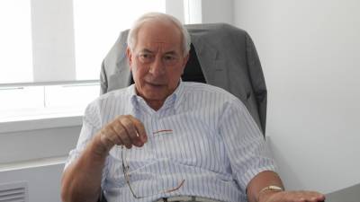 Николай Азаров - Николай Азаров рассказал, кто "хозяйствует" на Украине - politros.com - США - Украина - Англия