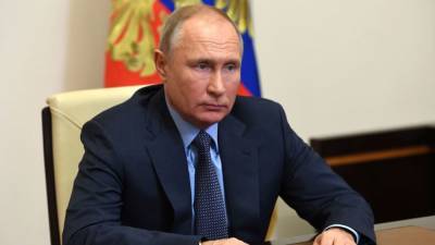 Владимир Путин - Олег Никитин - Журналисты рассказали, как Путин поймал падающую ручку в последний момент - nation-news.ru - Москва