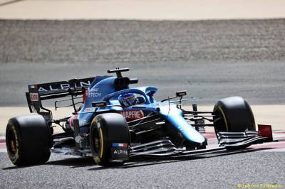 Мощный воздухозаборник на Alpine A521 – это компромисс - f1news.ru