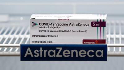 AstraZeneca подтвердила задержку поставки вакцин от COVID-19 в ЕС - iz.ru