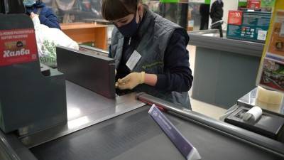 Петербуржец снял штаны перед охранником магазина, доказывая непричастность к воровству - politros.com - Петербург