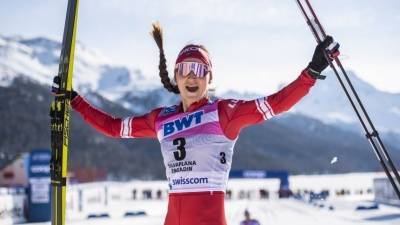 Юлия Ступак - Юлия Ступак победила в масс-старте на финальном этапе Кубка мира - 5-tv.ru - Швейцария - Швеция