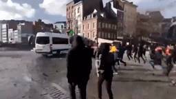 Matter - Водомёты, вандализм и раненые полицейские: акция Black Lives Matter в Бельгии переросла в беспорядки — видео - reendex.ru - Бельгия