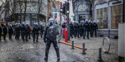 Matter - В Бельгии акция протеста Black Lives Matter переросла в беспорядки, полиция применила слезоточивый газ - nv.ua - Бельгия