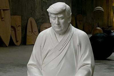 Дональд Трамп - В Китае поступили в продажу статуи Трампа в образе Будды (ФОТО) - enovosty.com - провинция Фуцзянь
