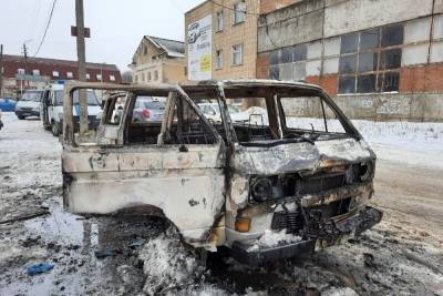 В Смоленске прямо на ходу загорелся Volkswagen Transporter - mk-smolensk.ru - Смоленск