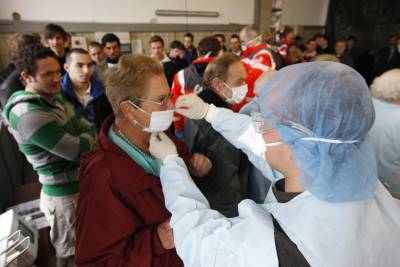 Франс Тиммерманс - В Европе заговорили об ошибках в прививочной кампании - tvc.ru - Брюссель