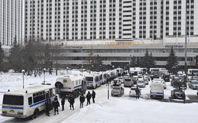 РБК: Решение о задержании участников форму депутатов в Москве приняли в ФСБ - runews24.ru - Москва