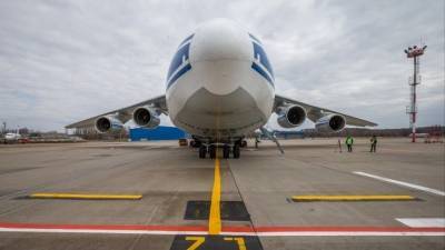 Видео: хоккеисты устроили матч на борту самолета Ан-124 «Руслан» - 5-tv.ru - Тверь - Минобороны