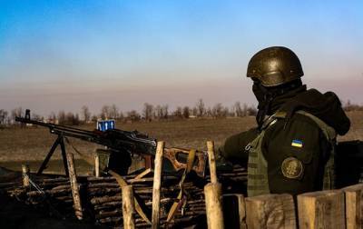На Донбассе ранен украинский военный - korrespondent.net - населенный пункт Луганское - населенный пункт Южное