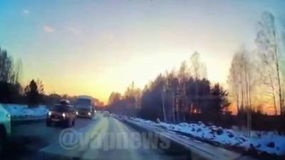 Валерий Горелых - Грузовик, легковушка и 5 жертв: погибшие дети не были пристегнуты - vesti.ru - Екатеринбург - Тюмень - Свердловская обл.