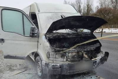 В Смоленском районе на трассе М-1 на ходу загорелся автомобиль - mk-smolensk.ru - Смоленск - Смоленская обл.