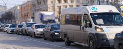 Максим Куляшов - В Челябинске увеличили число маршруток, на которых действует льготный проезд - runews24.ru - Челябинск