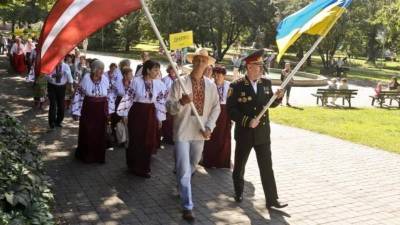 «Запятнали Бандеру» – Всемирный конгресс украинцев изгнал из своих рядов представителей Латвии - newdaynews.ru - Латвия