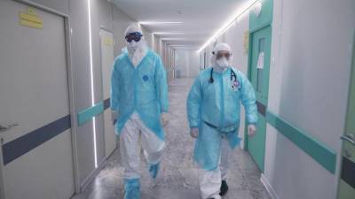 Олег Эргашев - В Петербурге с начала года выплаты получили 3,5 тысячи медиков, пострадавших от коронавируса - piter.tv - Санкт-Петербург