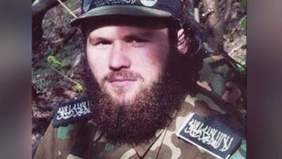 Элиот Хиггинс - Bellingcat пытается выдать чеченского боевика за невинного беженца - polit.info - Россия - Сирия - Англия