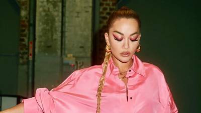 Маргарита Ора - Самая модная рубашка весны – розовая: модный пример от Риты Оры - 24tv.ua