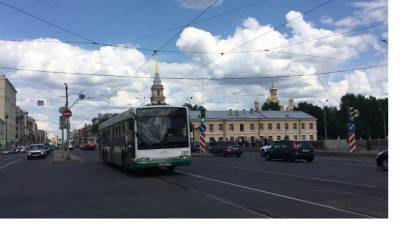Александр Беглов - Денис Мантуров - Алексей Миллер - Сергей Когогин - Пассажирский транспорт в Петербурге планируют за три года перевести на природный газ - piter.tv - Санкт-Петербург