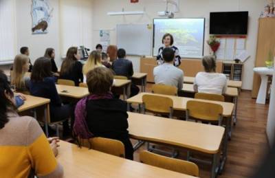 В пищеблоках двух школ Кронштадта нашли опасную инфекцию - abnews.ru - район Кронштадтский
