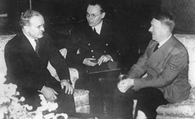 Адольф Гитлер - И.В.Сталин - Какие отношения были между Сталиным и Гитлером до Великой Отечественной - russian7.ru