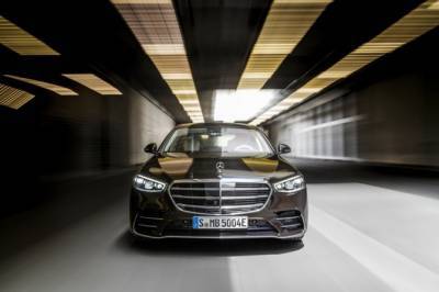 Новый Mercedes-Benz S-класса появился у российских дилеров - autostat.ru