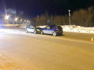 В Нижневартовске в ДТП пострадали дети, которых перевозили без автокресел - znak.com - Югра - Нижневартовск