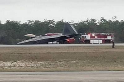 Истребитель F-22 ВВС США совершил аварийную посадку - topwar.ru - шт.Флорида