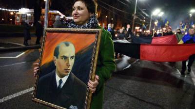 Степан Бандер - Стадиону в Львове хотят присвоить имя Степана Бандеры - gazeta.ru - Львов - Донецк
