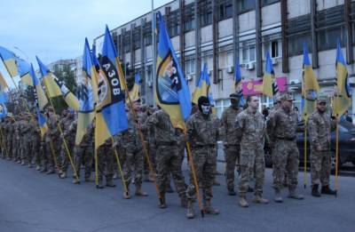 Азов - На Украине разгорелся скандал из-за побывавшего в «Азове» сотрудника немецкой разведки - news-front.info - Украина - Канада - Мариуполь