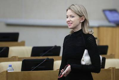 Владимир Зеленский - Наталья Поклонская - Наталья Поклонская заявила о разочаровании в мужчинах - lenta.ru - Крым