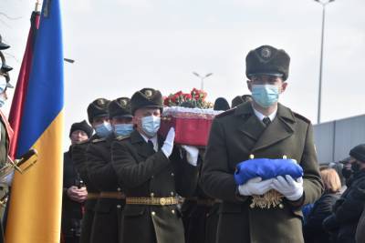 Валерий Залужный - На Киевщине простились с солдатом, которого убили боевики - news.bigmir.net - Киевская обл.
