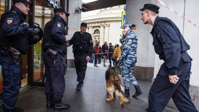 Василий Пискарев - Госдума рассмотрит законопроект о блокировке сообщений о «минировании» - gazeta.ru - Москва