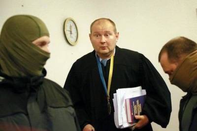 Петр Порошенко - Виктор Янукович - "Неприятные" показания: возвращение Чауса может стать проблемой для чиновников - 24tv.ua - Новости