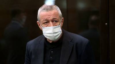 Михаил Ефремов - Начальник СИЗО, где содержался Ефремов, ответил на слухи о бунте - gazeta.ru - Москва