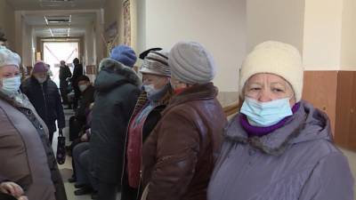 ВЦИОМ: россияне хотят вернуть пенсионный возраст и отменить ЕГЭ - vesti.ru