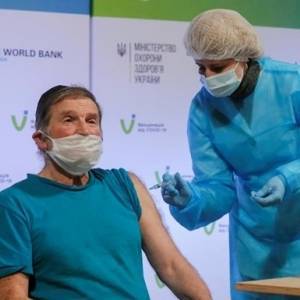 Виктор Ляшко - В МОЗ решили увеличить интервал между вакцинами от коронавируса - reporter-ua.com - Англия - Канада