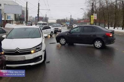 В Иванове женщина-водитель повредила позвоночник в аварии - mkivanovo.ru