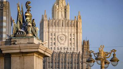 Александр Грушко - В МИД РФ прокомментировали решение Лондона нарастить ядерный потенциал - iz.ru - Англия - Лондон