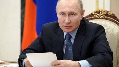 Владимир Путин - Путин призвал Генпрокуратуру тщательно вести мониторинг рынка труда - m24.ru
