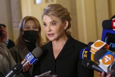 Юлия Тимошенко - Тимошенко требует пересмотра земельной реформы из-за угрозы нацбезопасности - lenta.ua