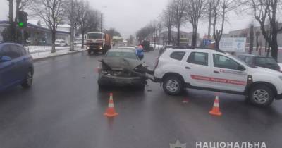 В Тернополе авто, которое везло вакцину от COVID-19 попал в ДТП: есть пострадавшие - tsn.ua - Тернопольская обл. - Тернополь
