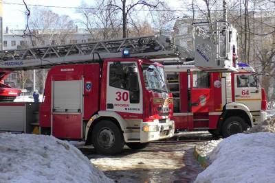 Пожар произошел на северо-востоке Москвы - vm.ru - Москва - На
