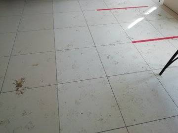 «Грязные полы на протяжении всего дня» – В Уфе пациенты поликлиники просят простым решением упростить жизнь и себе, и медикам - ufacitynews.ru - Уфа