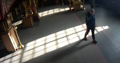 В Калининграде 29-летний мужчина пытался украсть пожертвования из храма (видео) - klops.ru - Калининград