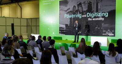 Schneider Electric проведет в Москве Innovation Summit, посвященный цифровизации и устойчивому развитию - cnews.ru - Москва - Москва - county Summit