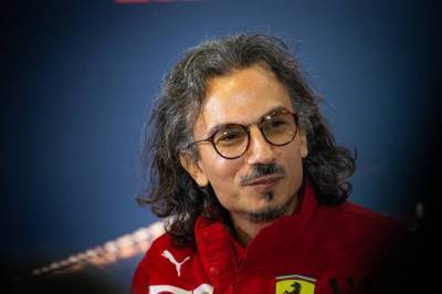 Лоран Мекис - Мекис: В 2021 году Скудерия должна найти компромисс - f1news.ru
